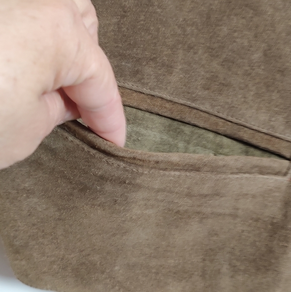 Vintage Bonjour Brown Suede Fringe Vest With Pearl Snap Buttons - Picture 2 of 7